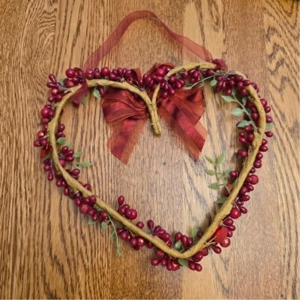 2 Heart Wreaths Rustic Red Berry Bow Grapevine Floral Wall Decor Approx 8x8 Gift